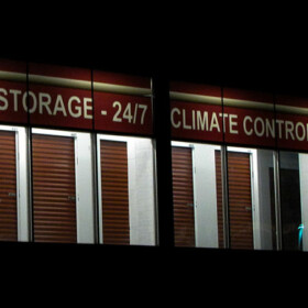 Night Climate Controlle Sign